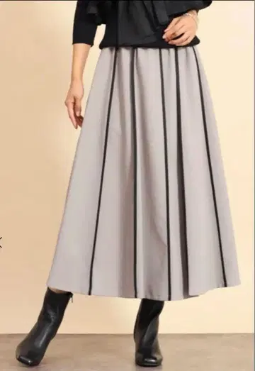 [ 새상품 ] YAMADAYA FENNEL 파이핑 플레어 스커트