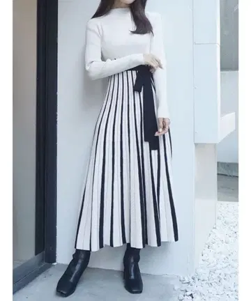 [ 미사용 새상품 택 포함 ] MERCURYDUO 니트 원피스