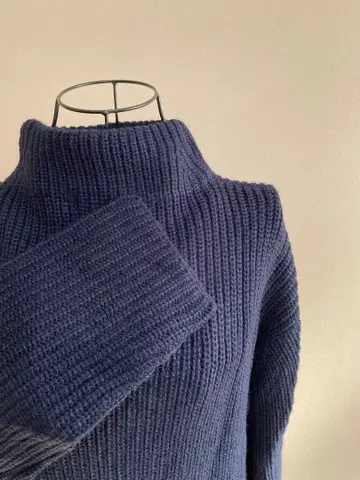 [ 새상품 ] YAMADAYA RADIATE 터틀넥 퍼 니트