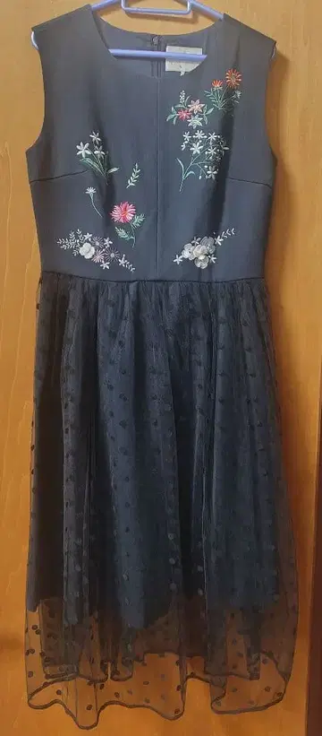 Chesty 체스티 자수 원피스 사이즈 1