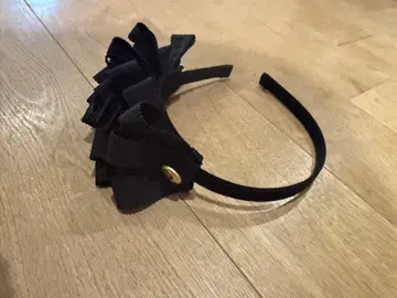 라들로 LUDLOW 유나이티드 애로우즈 리본 포함 블랙 머리띠