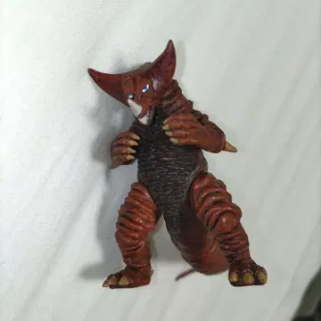 DG 울트라맨 2 고모라