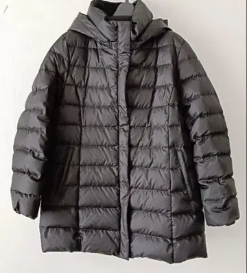 미사용 INDIVI 블랙 다운 자켓 탈부착 후드 부착