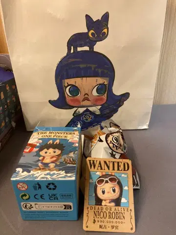 LABUBU x ONE PIECE 라부부&원피스 로빈