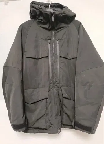 UNIQLO 화이트 마운티니어링 다운 자켓 M 블랙