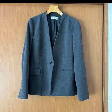 플라스테 웜 리저브 칼라리스 자켓 그레이 계열 M 사이즈