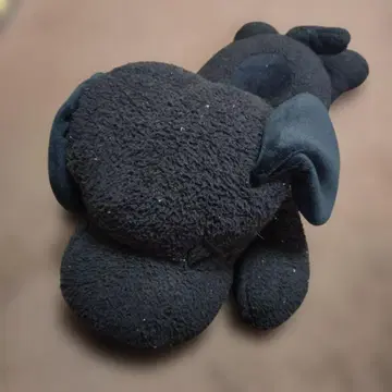 KAWS x UNIQLO x Peanuts 스누피 올블랙 스누피