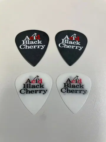 Acid Black Cherry 피크 4개 세트