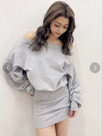 GYDA 오프숄더 맨투맨 원피스