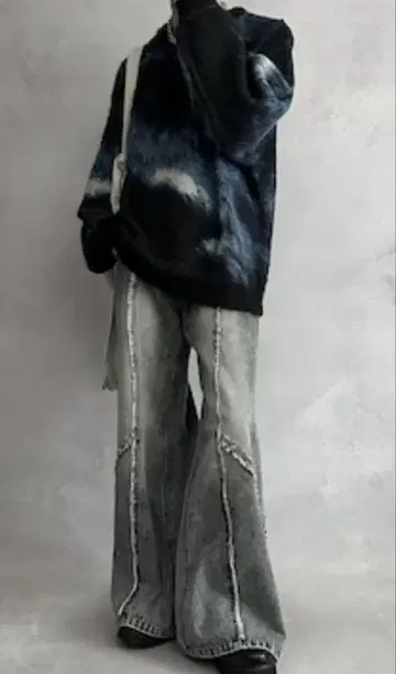 [ 2점 ] SERACE 그라데이션 니트 프린지 플레어 데님