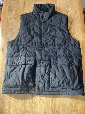 FREAK'S STORE 블랙 다운 베스트