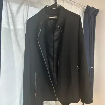 SERACE 루즈 실루엣 스탠드 지퍼 블루종 자켓 sizeL 블랙