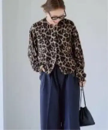 레오파드 무늬 긴팔 가디건