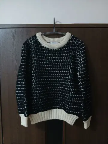 ISLAND TIDES 크루넥 니트 스웨터