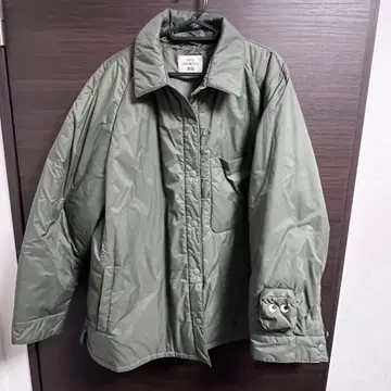 UNIQLO ANYA HINDMARCH 퍼프 테크 셔츠 자켓