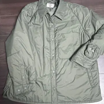 UNIQLO ANYA HINDMARCH 퍼프 테크 셔츠 자켓