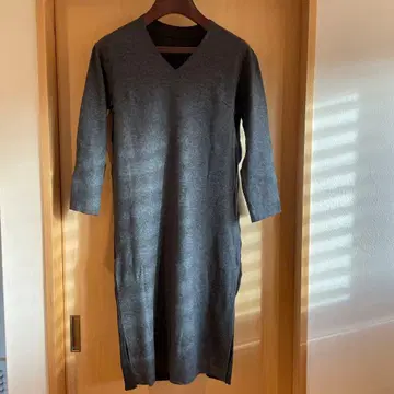 [ 새상품급 ] 아나이 그레이 V넥 니트 원피스