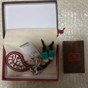 ETRO per Kaito Takahashi 참 버건디