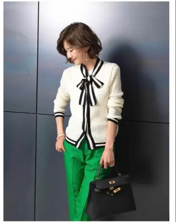 OBLI 리본 포함 가디건 아이보리 블랙