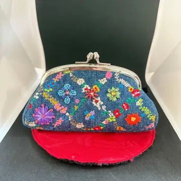 Think Bee! 자수 데님 파우치 가마구치