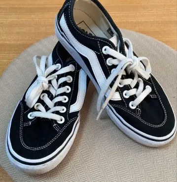 VANS V362 블랙/화이트 스니커즈 23.5cm