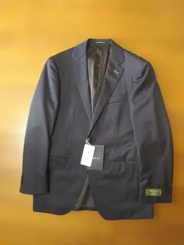 그린 라벨 릴랙싱 쓰리피스 수트 네이비