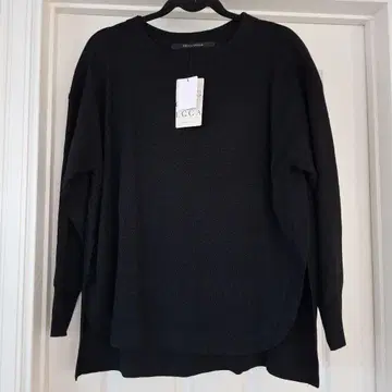 예카베카 라운드 헴 밀라노 리브 니트 블랙 긴팔 사이드 슬릿 디자인