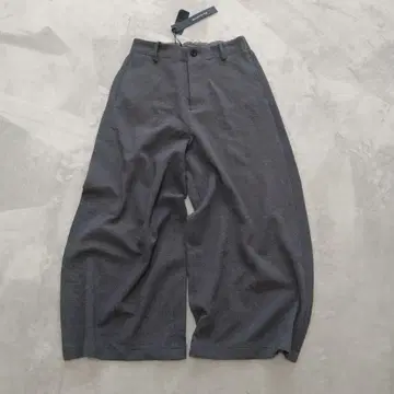 새상품 mizuiroind 울 라이크 하이웨스트 와이드 팬츠 그레이