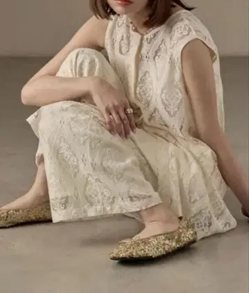 패션 레터 러셀 레이스 이지 팬츠