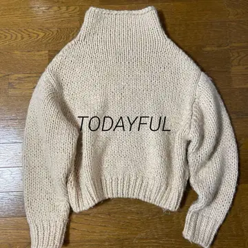 TODAYFUL 크림색 하이넥 니트 스웨터 핸드 니트