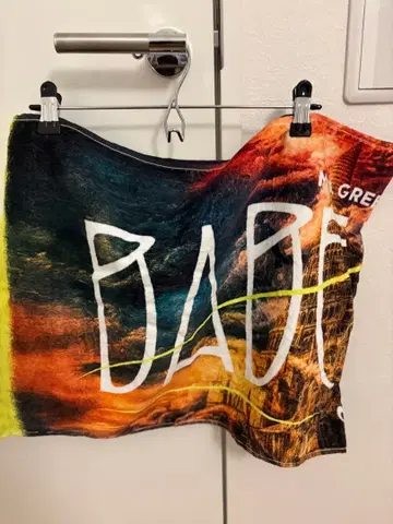 MGA 바벨탑 디자인 타월