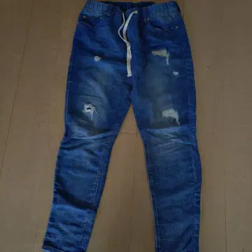 데미지 가공 블루 데님 팬츠