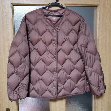 UNIQLO 울트라 라이트 다운 자켓 사이즈 M