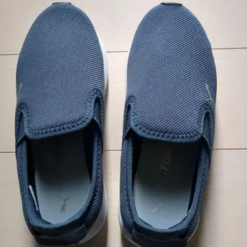 PUMA 다크 블루 슬립온 스니커즈