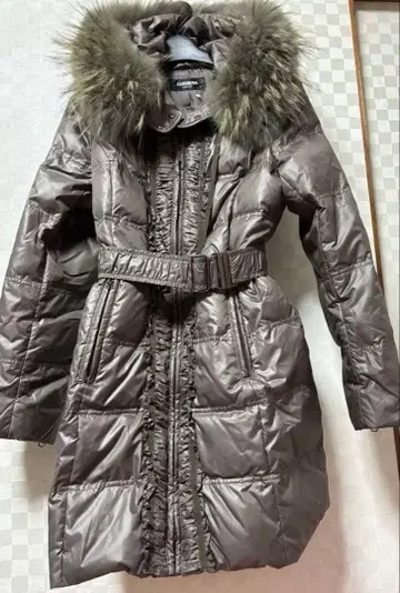 [ 새상품급 ] 고져스 리얼파LUSIENA 브라운 다운 자켓