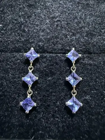 탄자나이트 3연 귀걸이