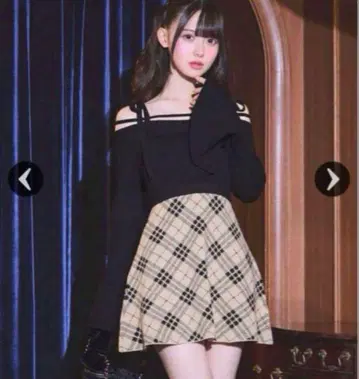 미셸 마카롱 체크 니트 플레어 원피스 프리 사이즈