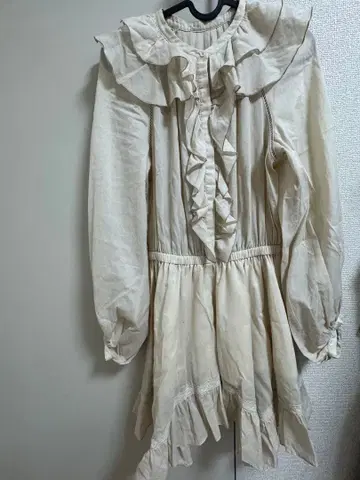 casafline 프릴 튜닉 블라우스