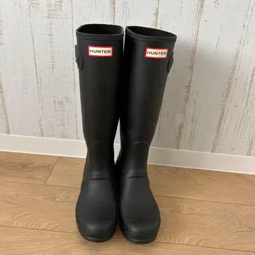 HUNTER 블랙 버클 장화