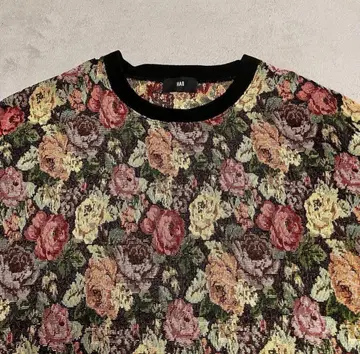 하레 HARE 자카드 플라워 롱 슬리브 풀오버 빅 실루엣 꽃무늬