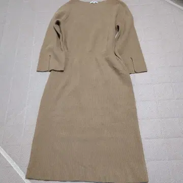 새상품 UNIQLO.C 베이지 니트 원피스 XXL