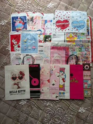 산리오 쇼핑백 비닐백과 종이 봉투 여러 가지 묶음 판매