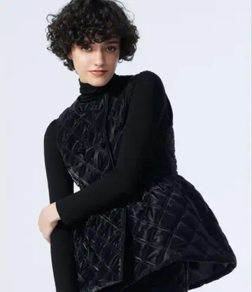 BORDERS at BALCONY 블랙 페플럼 퀼팅 베스트