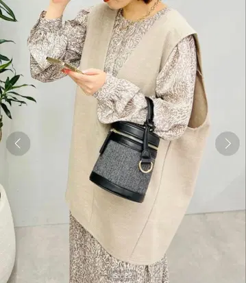 [ 새상품/택 포함 ] un dix cors 앤디콜 니트 카르제 베스트