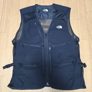 THE NORTH FACE 블랙 메쉬 베스트