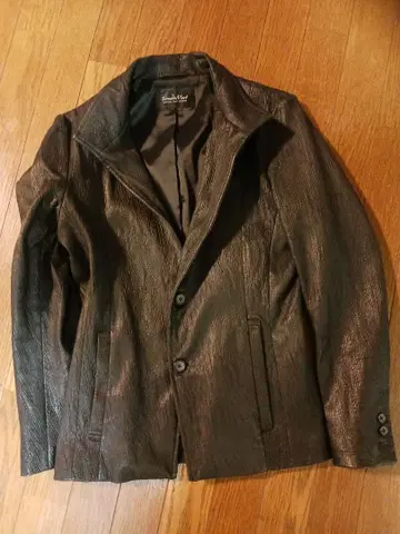 토네이도 마트 테일러드 자켓 가죽 양 나뭇결