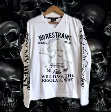 00년대 시크 스타일 헤이세이 Y2K 해골 페더 큐빅 긴팔 티셔츠 화이트