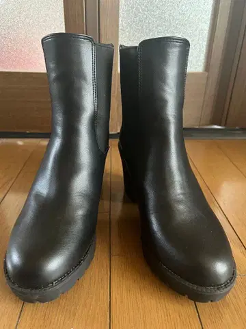 부츠 스파이럴걸 시착만 한 상품 S 사이즈