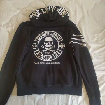 DIVINER 블랙 지퍼 스컬 해골 로고 프린트 후드티 M