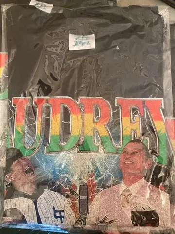 새상품 오드리 올나이트닛폰 AUDREY T셔츠 s사이즈